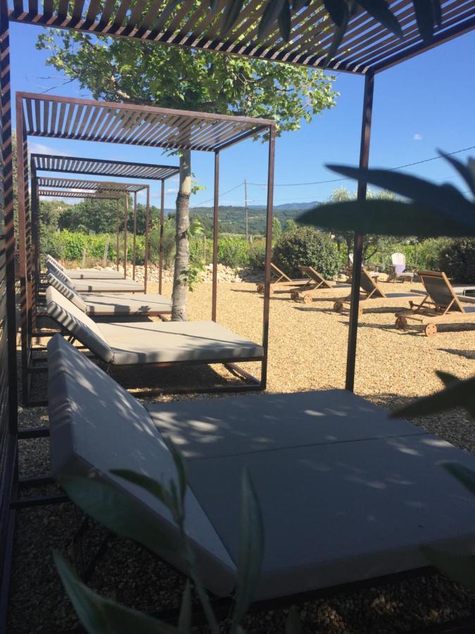 Le Vieux Portail Bed & Breakfast Saint-Saturnin-lès-Apt Dış mekan fotoğraf