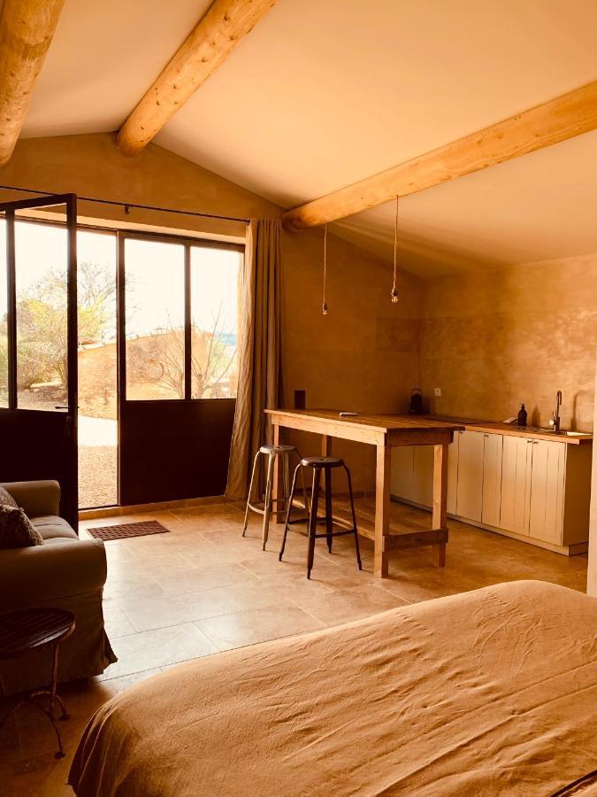 Le Vieux Portail Bed & Breakfast Saint-Saturnin-lès-Apt Dış mekan fotoğraf