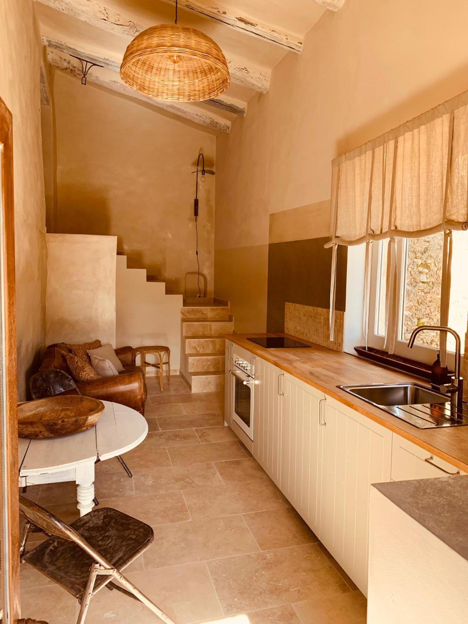 Le Vieux Portail Bed & Breakfast Saint-Saturnin-lès-Apt Dış mekan fotoğraf