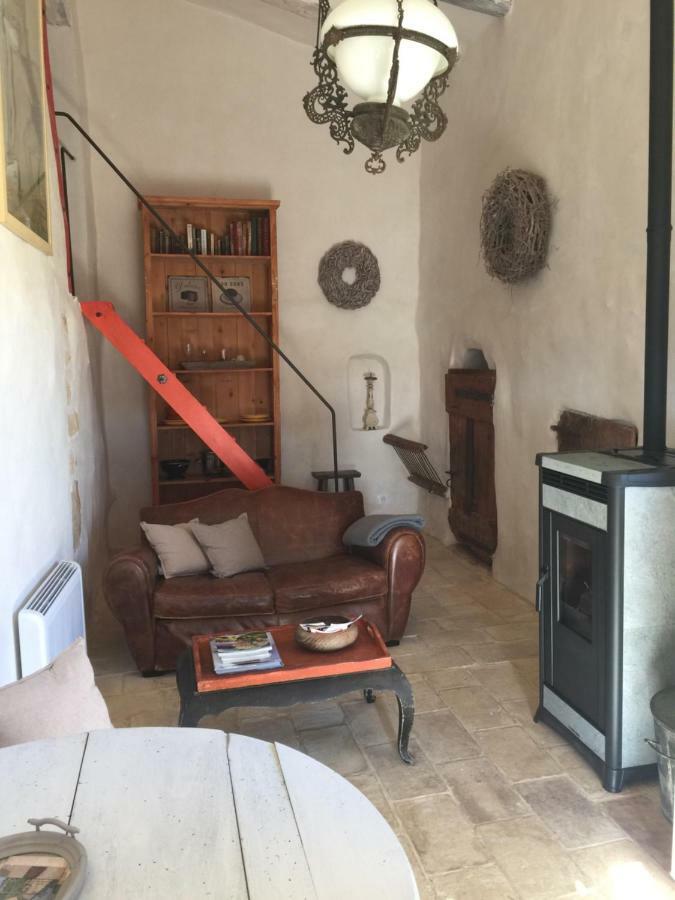 Le Vieux Portail Bed & Breakfast Saint-Saturnin-lès-Apt Dış mekan fotoğraf